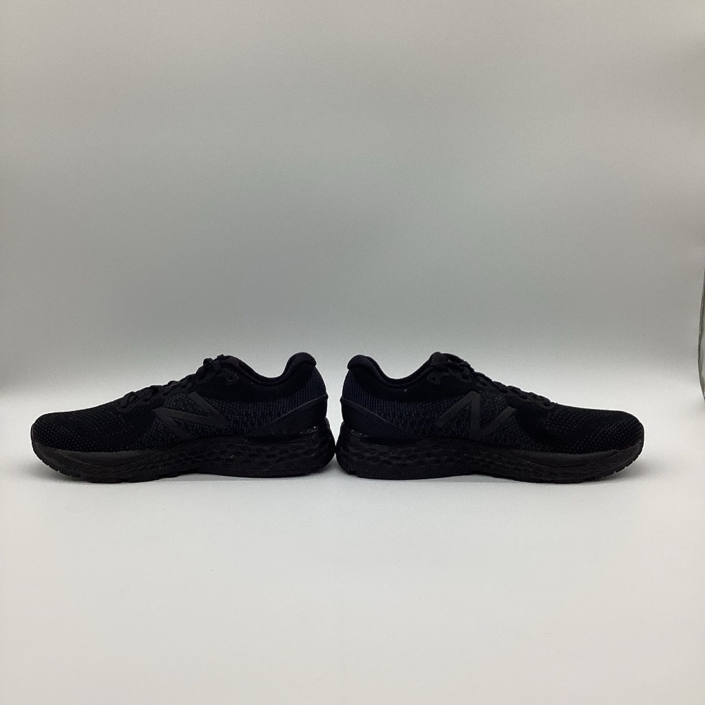 1954. New Balance Low Profile Black on Black Gymshoe Size 9